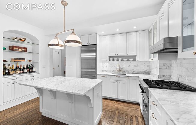 410 W 24 ST