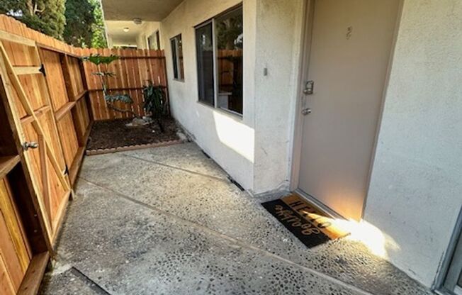 2 beds, 2 baths, $3,350, Unit 02