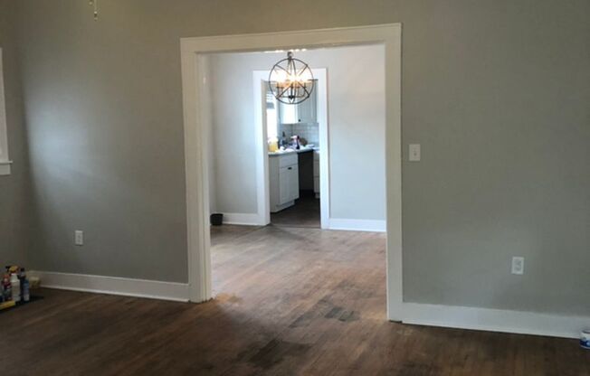 2 beds, 1 bath, $1,400