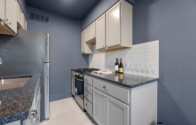 1 bed, 1 bath, 650 sqft, $1,395, Unit 202
