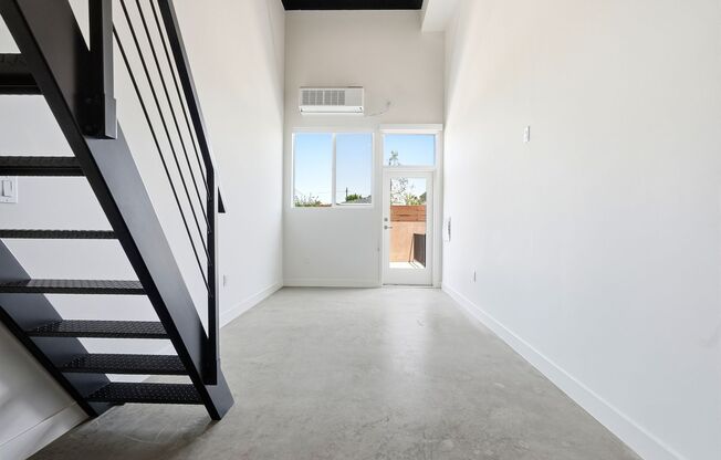 1 bed, 1 bath, 350 sqft, $2,045, Unit 101-C