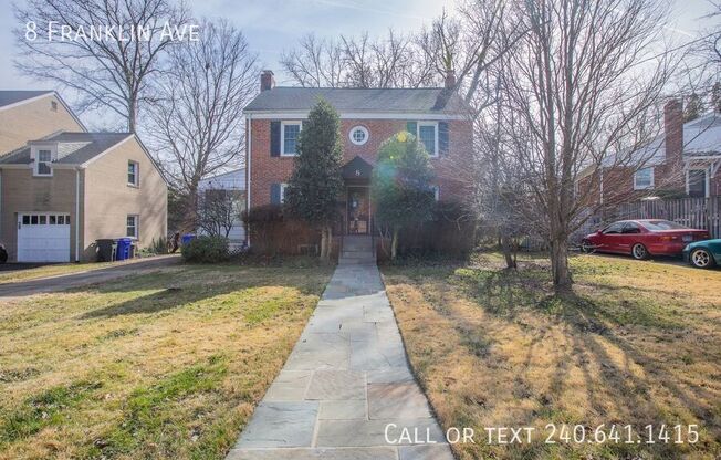 8 FRANKLIN AVE