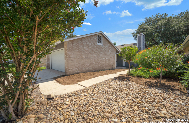 8032 LAUREL BND