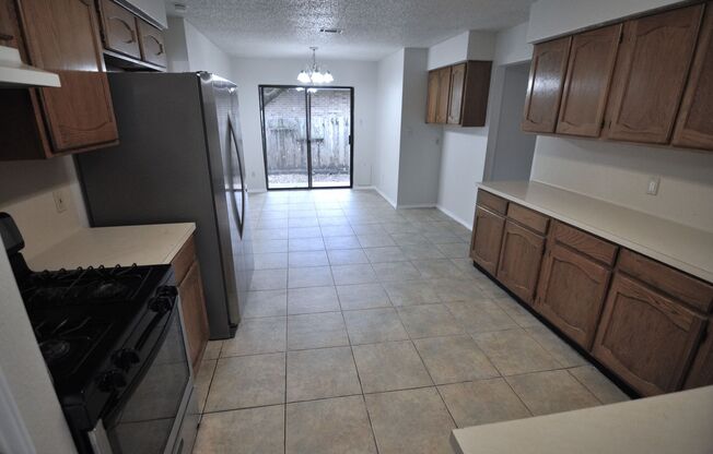 3 beds, 2 baths, $1,895