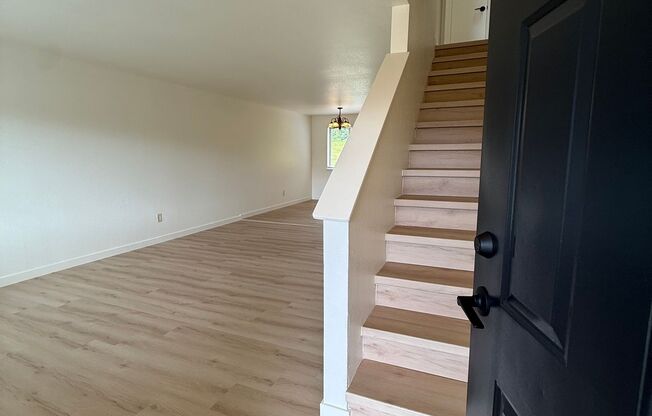 Marysville Updated Townhome