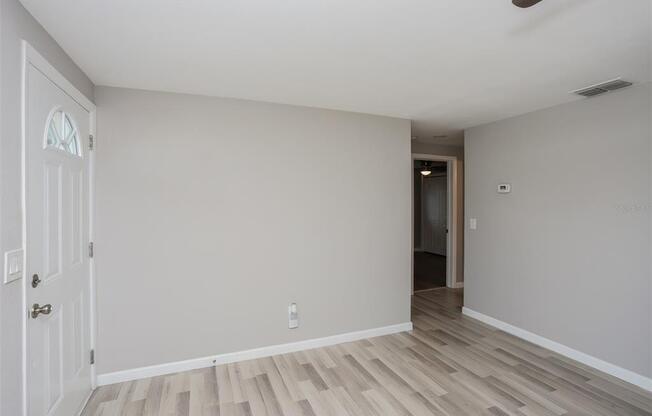 1767 LINWOOD CIR