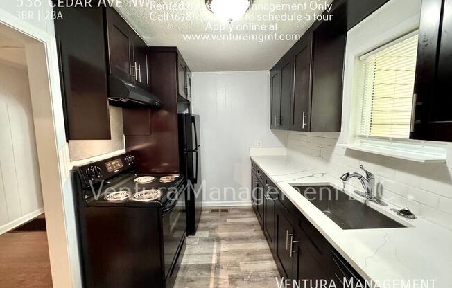 538 CEDAR AVE NW