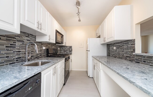 2 beds, 2 baths, 1,205 sqft, $4,100, Unit 9D