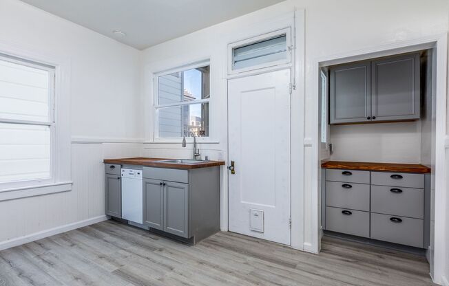 Outside Leasing - 1035-1039A Sanchez Street