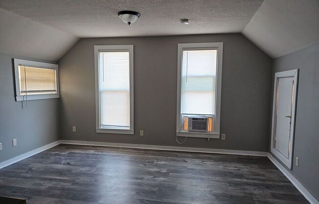 Studio, 1 bath, 450 sqft, $625, Unit 6