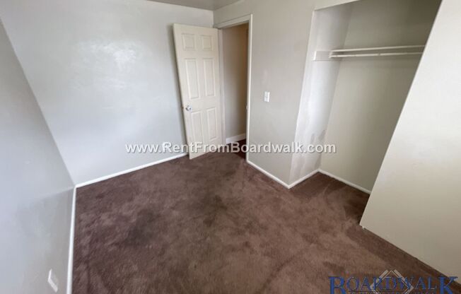 2 beds, 1 bath, 800 sqft, $1,149, Unit 4626 Carnegie Tech St #2