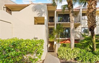 2 beds, 2 baths, $3,200, Unit Unit 103