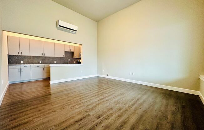 1 bed, 1 bath, 453 sqft, $2,050, Unit 4th #405