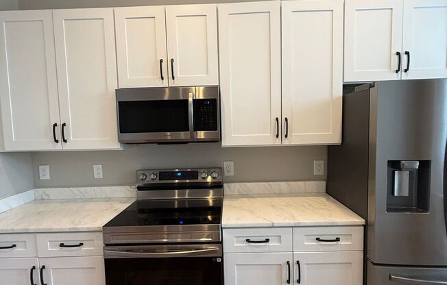 1 bed, 1 bath, 800 sqft, $1,500, Unit 104