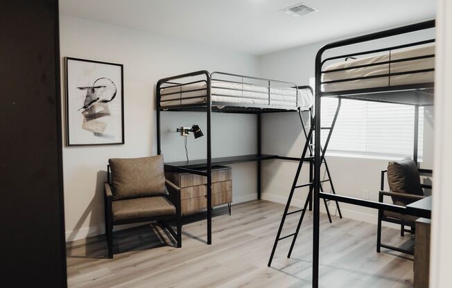 3 beds, 2 baths, 950 sqft, $1,750, Unit 19