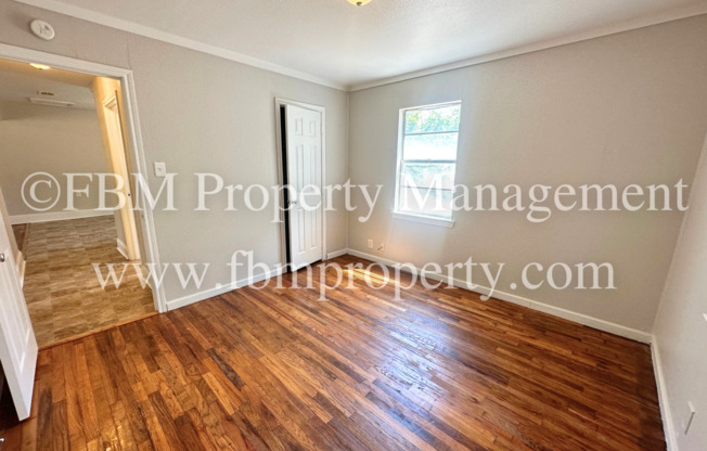 3 beds, 1 bath, $1,495