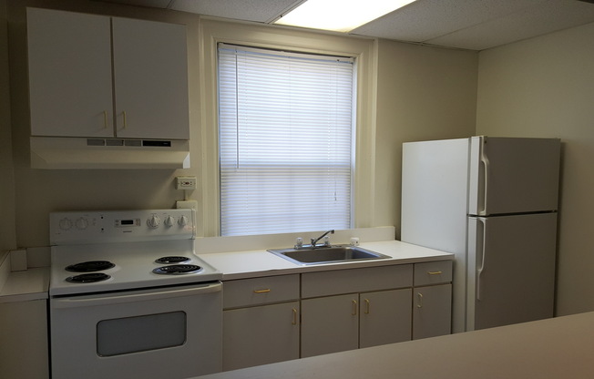 2 beds, 1.5 baths, 825 sqft, $1,800, Unit 125