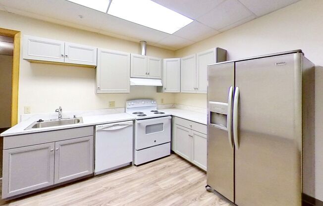 Studio, 1 bath, 500 sqft, $1,595, Unit P201