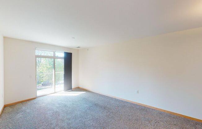 1 bed, 1 bath, 739 sqft, $1,640, Unit 5314-106