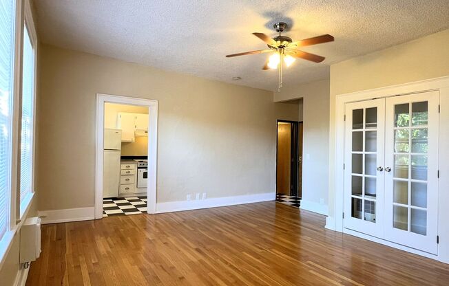 Studio, 1 bath, 525 sqft, $1,225, Unit 220