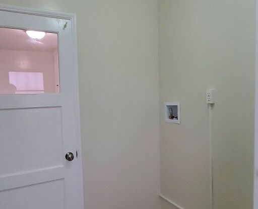 1 bed, 1 bath, 640 sqft, $1,800