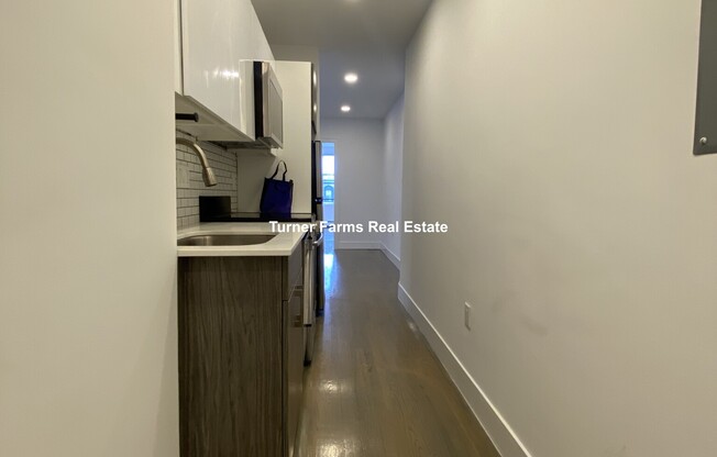 44 Joy St