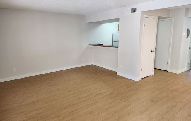 1 bed, 1 bath, 700 sqft, $1,054, Unit ELP2202-144