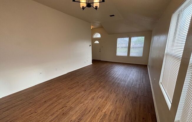 Very Nice Home in Arlington
