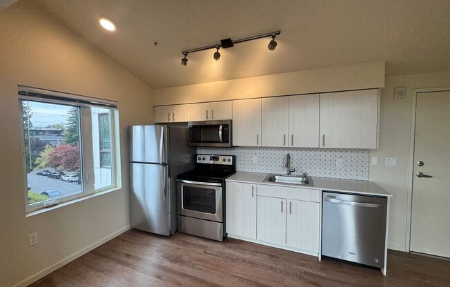 Studio, 1 bath, 179 sqft, $1,799, Unit 526