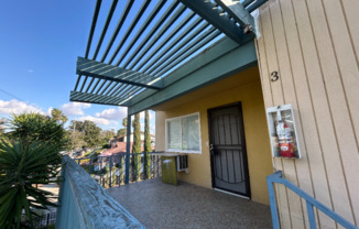 2340 W GREENACRE AVE