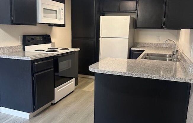 2 beds, 1.5 baths, 975 sqft, $1,535, Unit 229