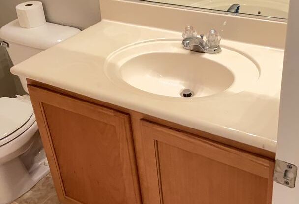 2 beds, 2 baths, $1,675, Unit # 1013