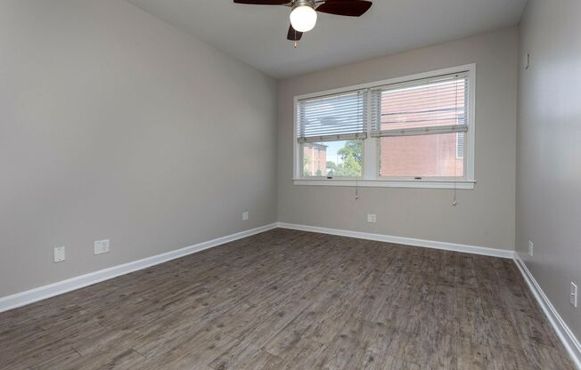 1 bed, 1 bath, $850, Unit 213