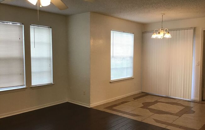 1017 S HIAWASSEE ROAD