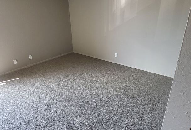 1 bed, 1 bath, 850 sqft, $1,050, Unit 6-610