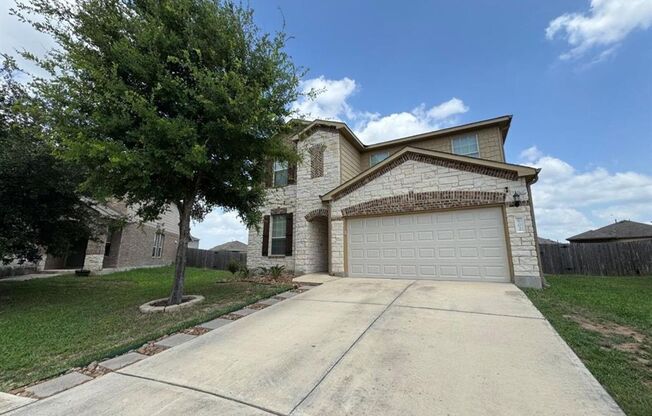 Beautiful 2-story home with large backyard!