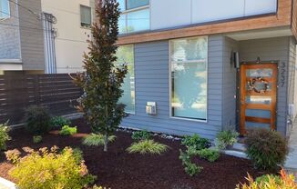 Beautiful 3 bedroom home in Ballard!