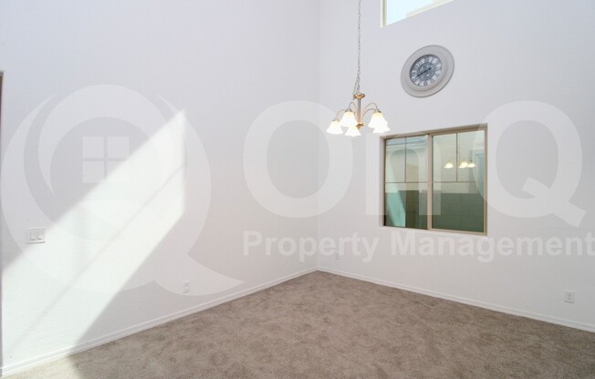 4616 S 118 DR