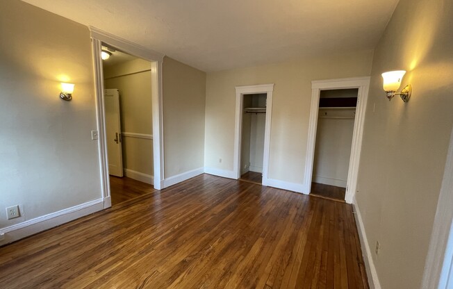 10 Agassiz St.