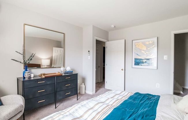 1 bed, 1 bath, 720 sqft, $1,705, Unit C02