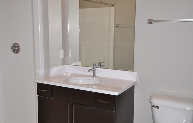 1 bed, 1 bath, 840 sqft, $1,800, Unit 511