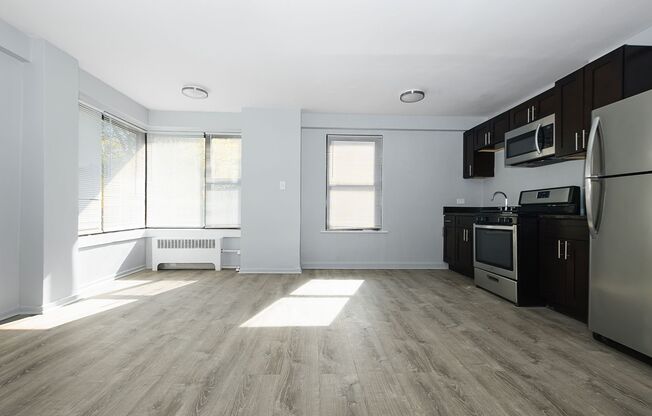 1 bed, 1 bath, 850 sqft, $995, Unit 7200 - 201