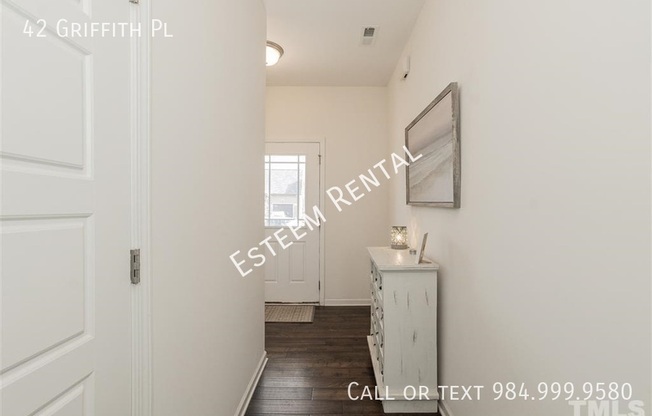 42 GRIFFITH PL