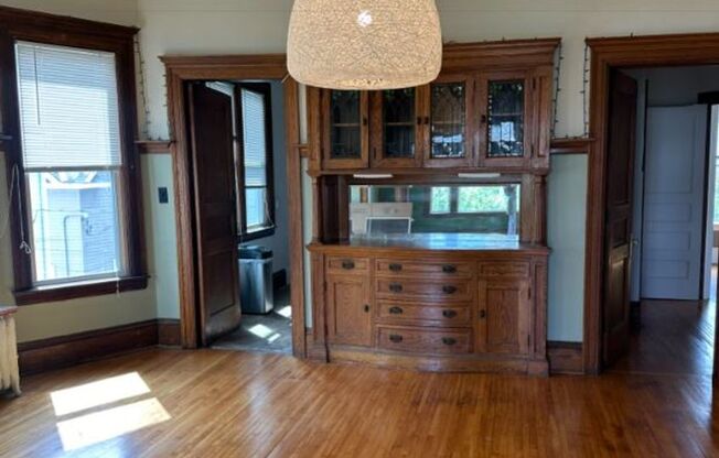 2440-2442 Chicago Ave