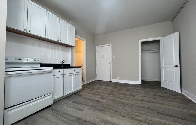3943-45 W. 26th St