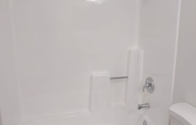 1 bed, 1 bath, $1,950, Unit 43