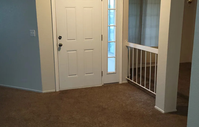 Spacious 4/2 Ranch (Avail 7/15) - Please reference ad for viewing requirements!