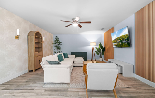8402 LAVA PL