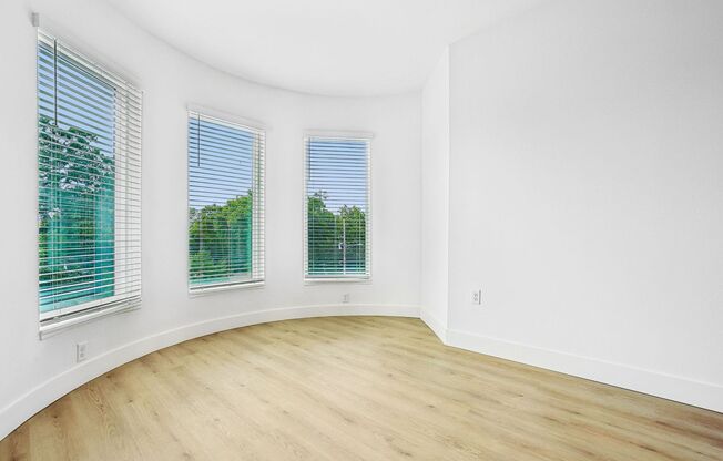 1 bed, 1 bath, 679 sqft, $1,595, Unit 301