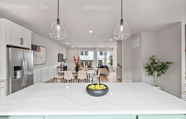 4 beds, 3.5 baths, 2,374 sqft, $2,400, Unit 8022